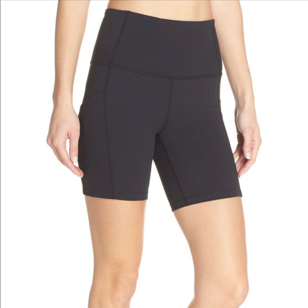 TRADE! Zella Live In High Waist Pocket Bike Shorts